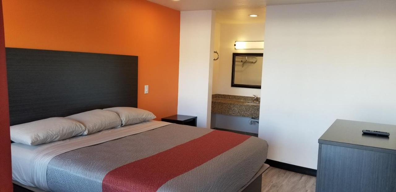 Budget Motel Of Usa 하인스빌 외부 사진